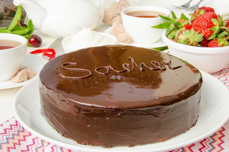 Klassische Sachertorte Rezept mit Fotos Schritt für Schritt